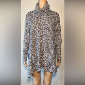 RDI Women's Sweater Size M Poncho Sleeves Turtleneck Front Pockets Cotton Blend